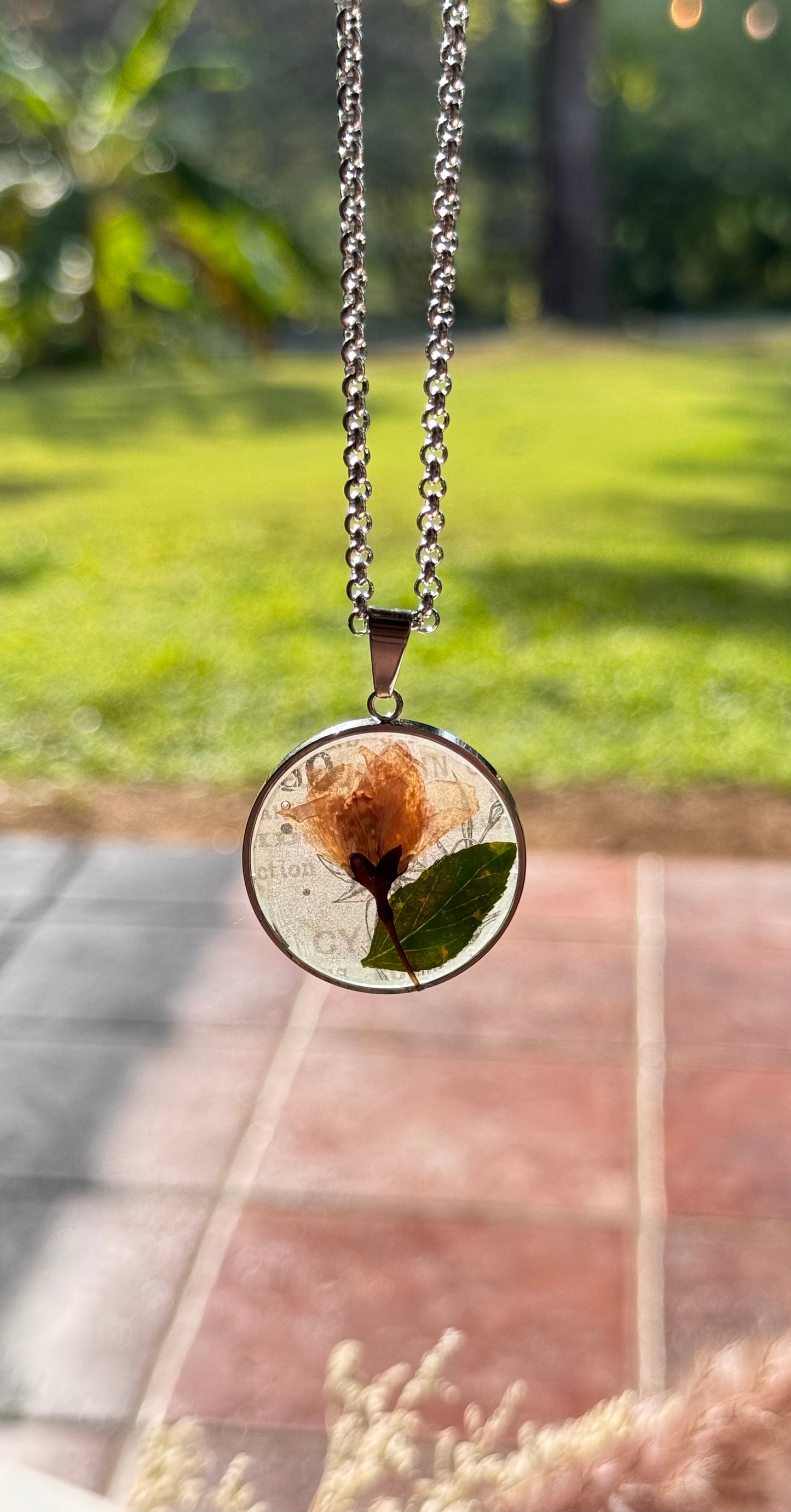 Elegant Resin Jewelry Set and Ring