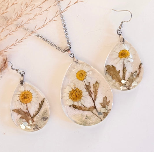 White Daisy Flower Set