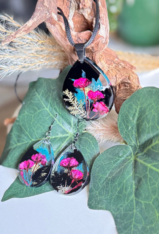 Black Resin Floral Jewelry Set