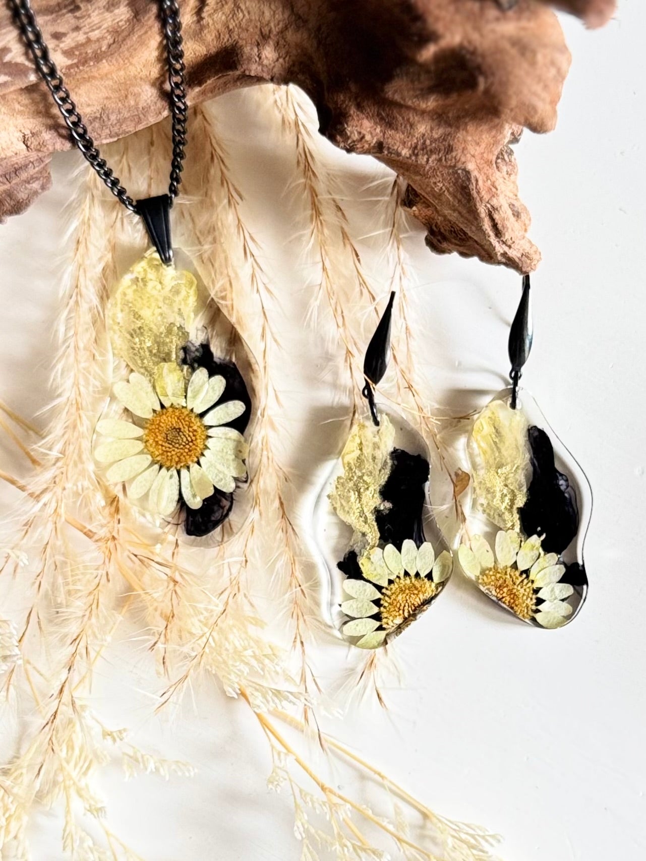 Daisy Earring Set