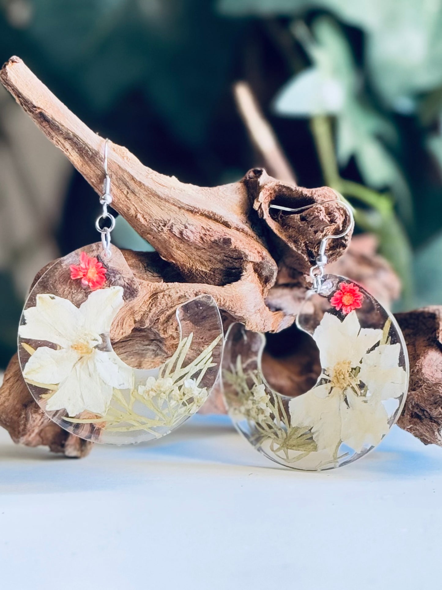 Creamy-White Flower Earrings
